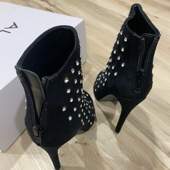 Black Aldo Suede Open Toe Bottie Embellished With Crystal Like Details Size 6 - Picture 8 of 8